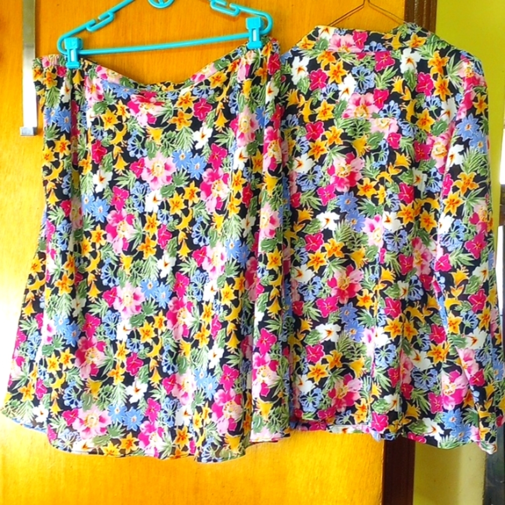Fashion Bug, Size 2X, Floral Skirt and Blouse Set, elastic waist, pink, blue - Picture 2 of 4
